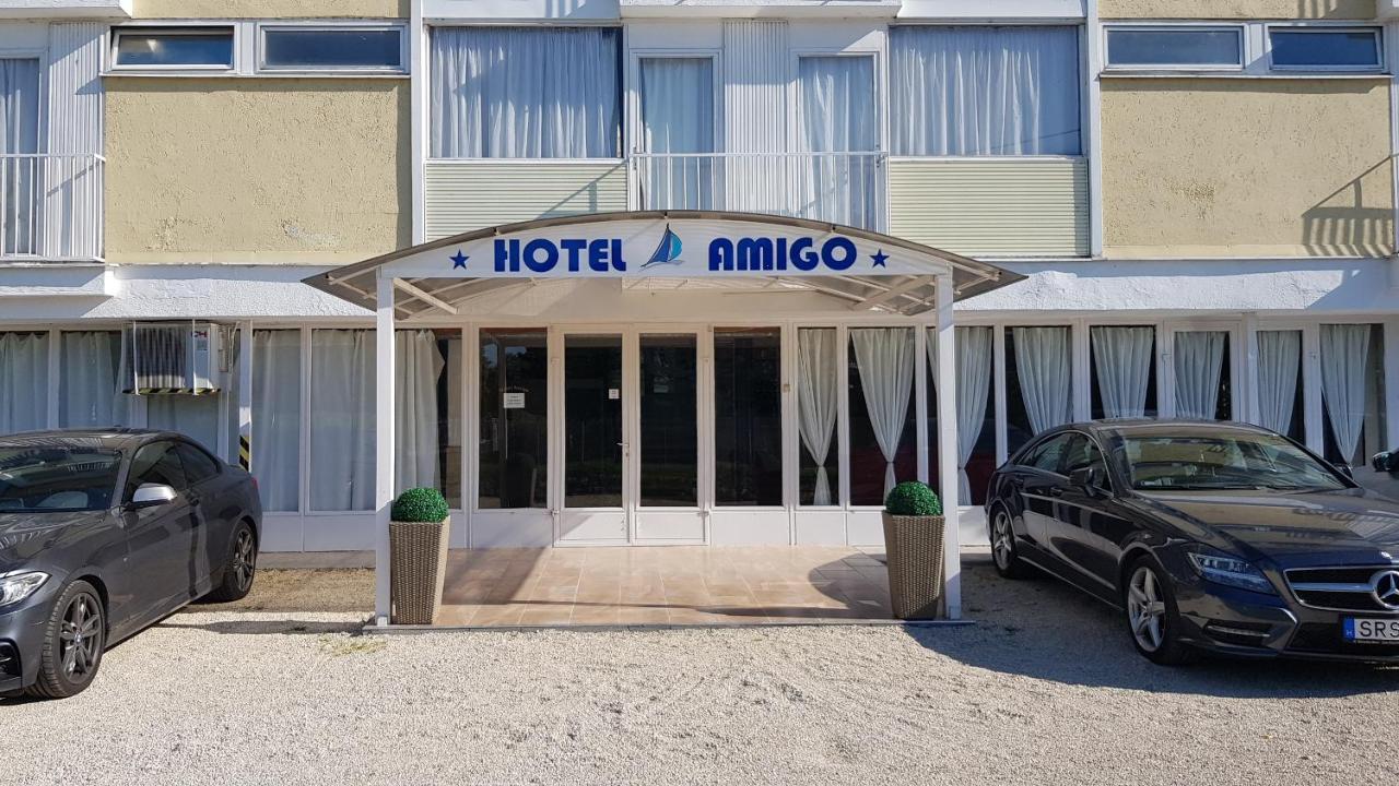 Hotel Amigo Zamárdi Exterior photo